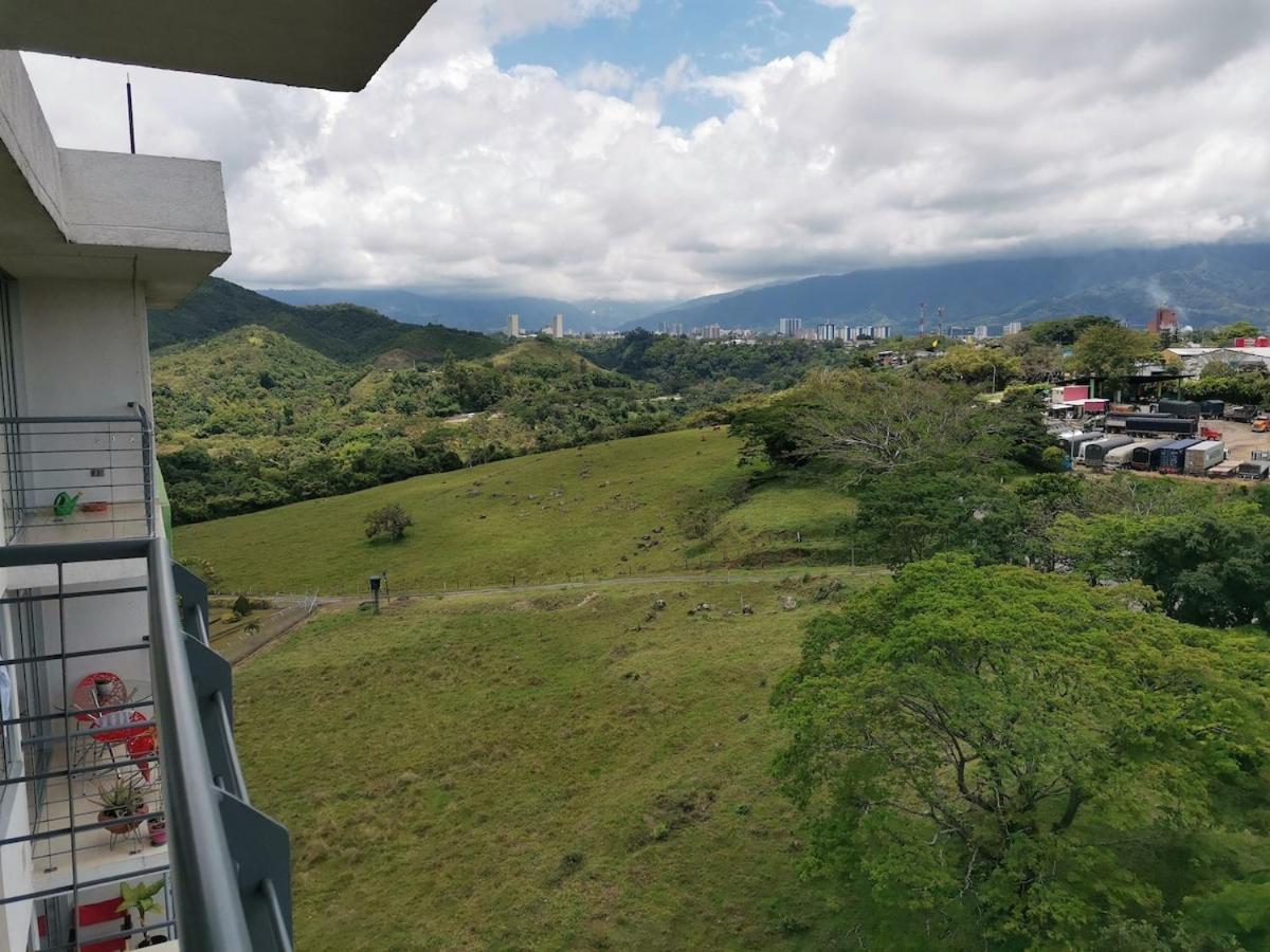 Hermoso Y Amplio Apartamento Cerca Del Parque Deportivo Ibagué Exterior foto