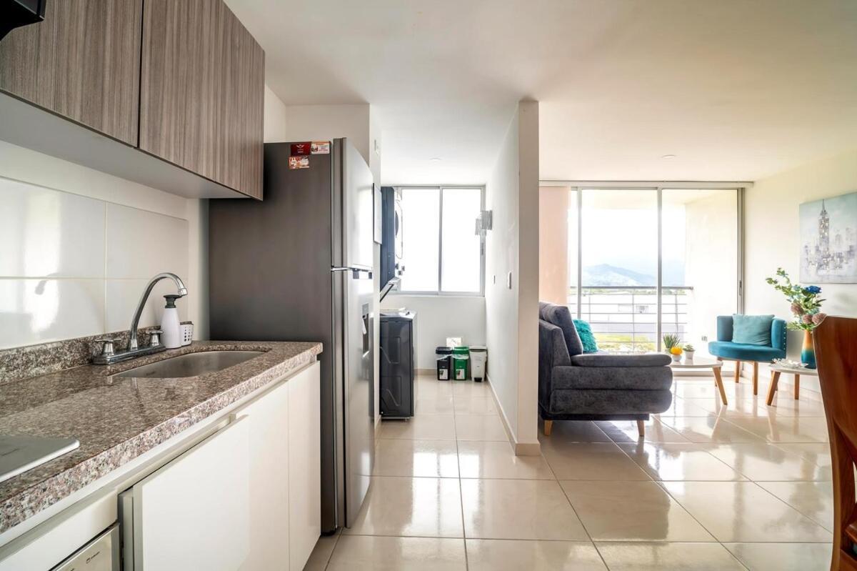 Hermoso Y Amplio Apartamento Cerca Del Parque Deportivo Ibagué Exterior foto