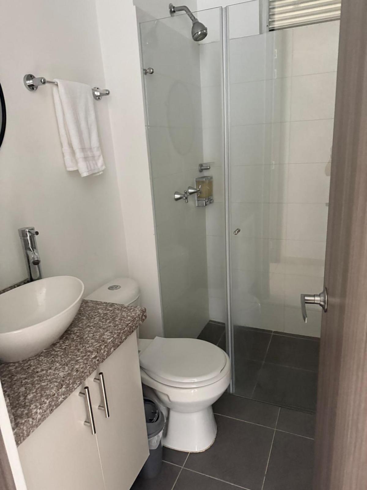 Hermoso Y Amplio Apartamento Cerca Del Parque Deportivo Ibagué Exterior foto